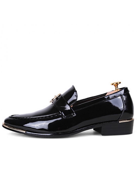 Men's Shoes Pointed Patent Leather Fashion Shoes Wedding / Leisure / Banquet Black Red Yellow  