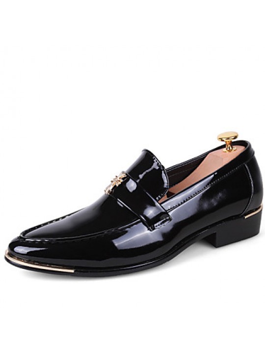 Men's Shoes Pointed Patent Leather Fashion Shoes Wedding / Leisure / Banquet Black Red Yellow  